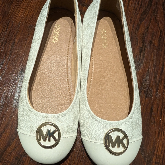 Michael Kors Shoes - Michael Kors Women's Cream Ballet Flats